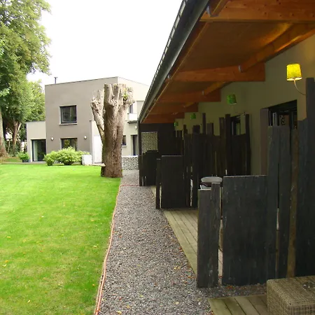 Le Parc Du Chateau Bed & Breakfast Hermonville