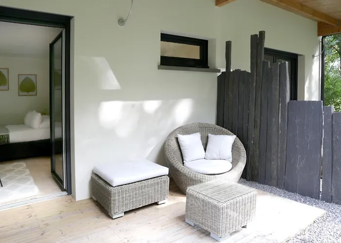 فندق مبيت وإفطار Le Parc Du Chateau 4*